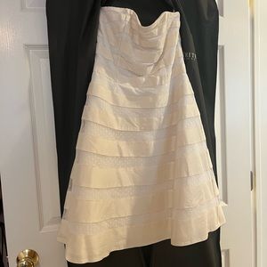 Strapless fit & flare